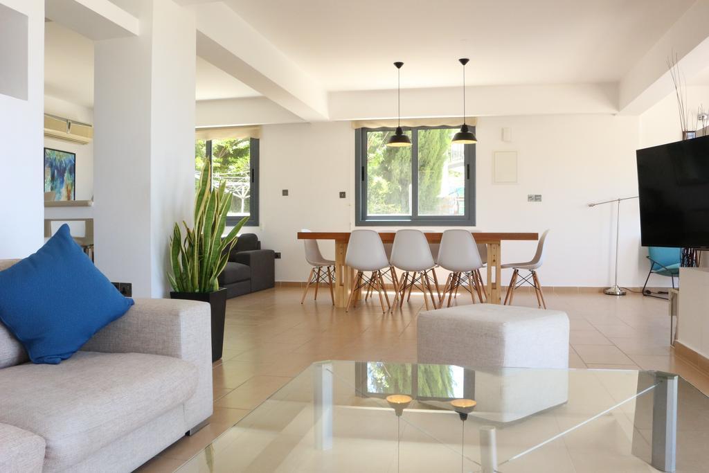 Villa Infinite Blu Paphos Exteriör bild