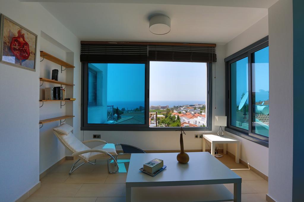 Villa Infinite Blu Paphos Exteriör bild