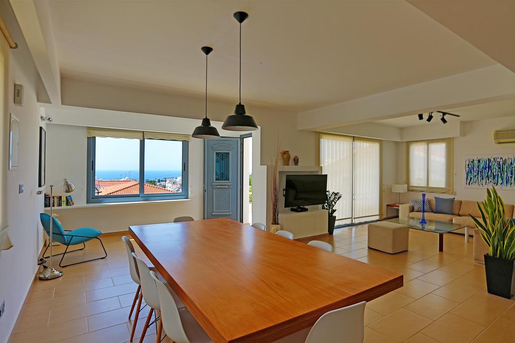 Villa Infinite Blu Paphos Exteriör bild