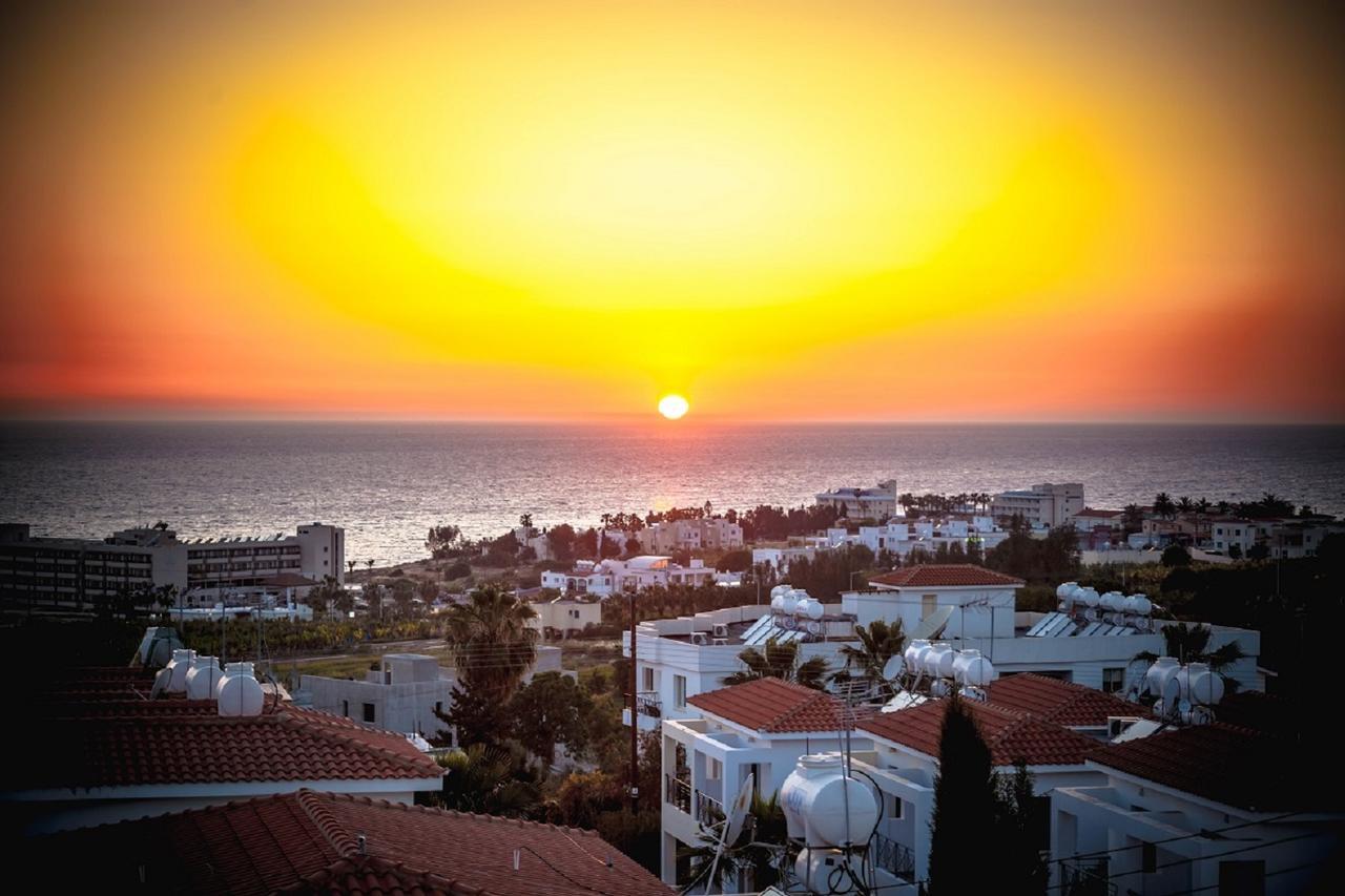 Villa Infinite Blu Paphos Exteriör bild