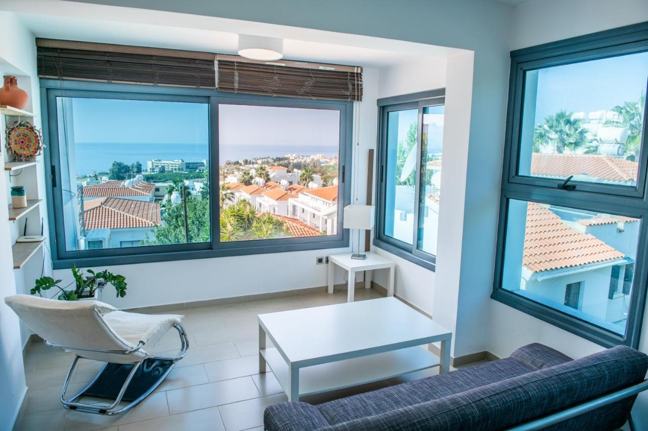 Villa Infinite Blu Paphos Exteriör bild